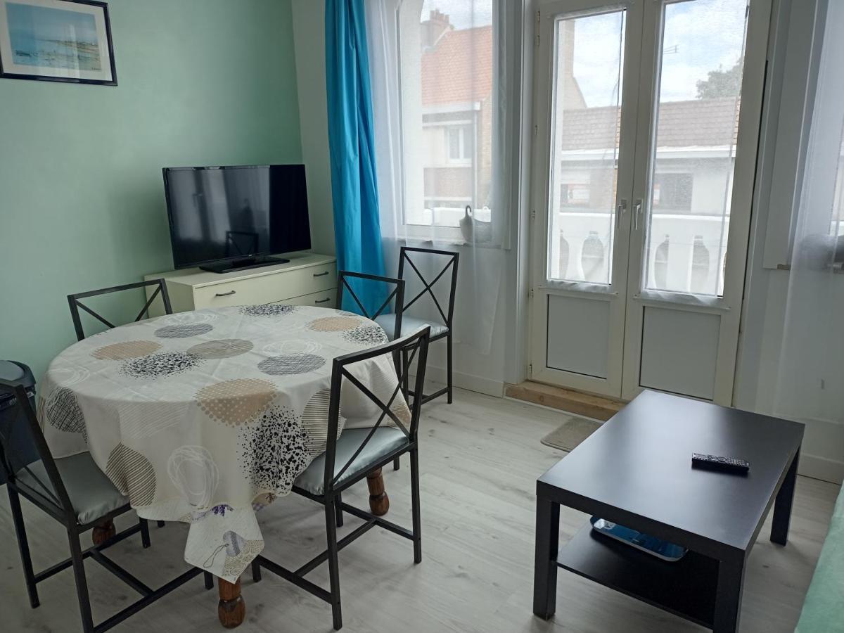 Beau T2 à 200 m plage proche commerces et restaurants Apartamento Bray-Dunes Exterior foto